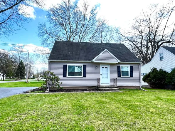 2431 Westside Dr, North Chili, NY 14514