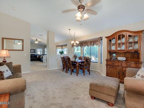 3rd image of 1833 N Sunview