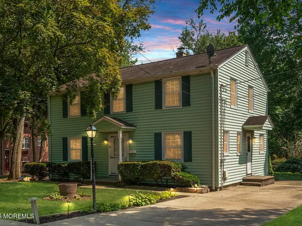 20 Vredenburgh Avenue, Freehold, NJ 07728