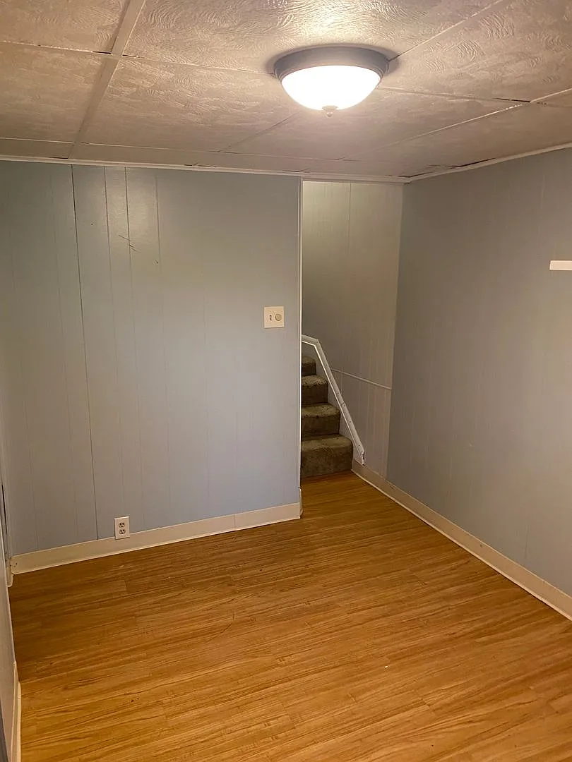 Beautiful 2BD 1BA single family house in Swissvale! — Photo 2