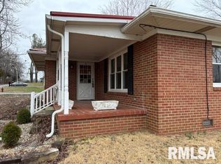 274 E Trammel St, Carrier Mills, IL 62917