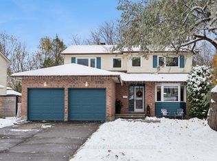 1798 Woodhaven Hts, Ottawa, ON K1E2W2