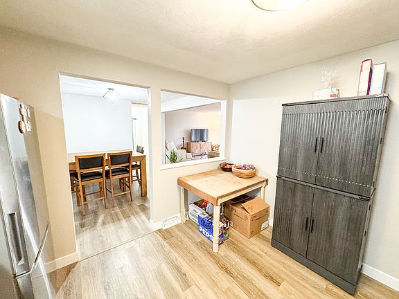 4th image of 615 W Timothy Dr #615