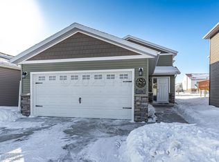 1526 69th Ave S, Fargo, ND 58104