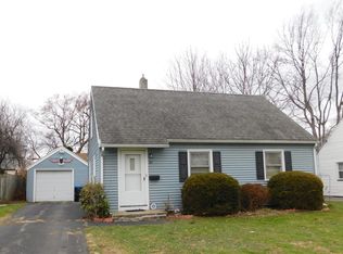 21 Alden Rd, Rochester, NY 14626