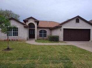 1904 Silverwood Dr, Laredo, TX 78045