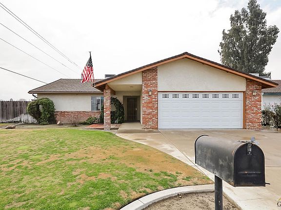 1701 Chastain Way, Bakersfield, CA 93304 | Zillow