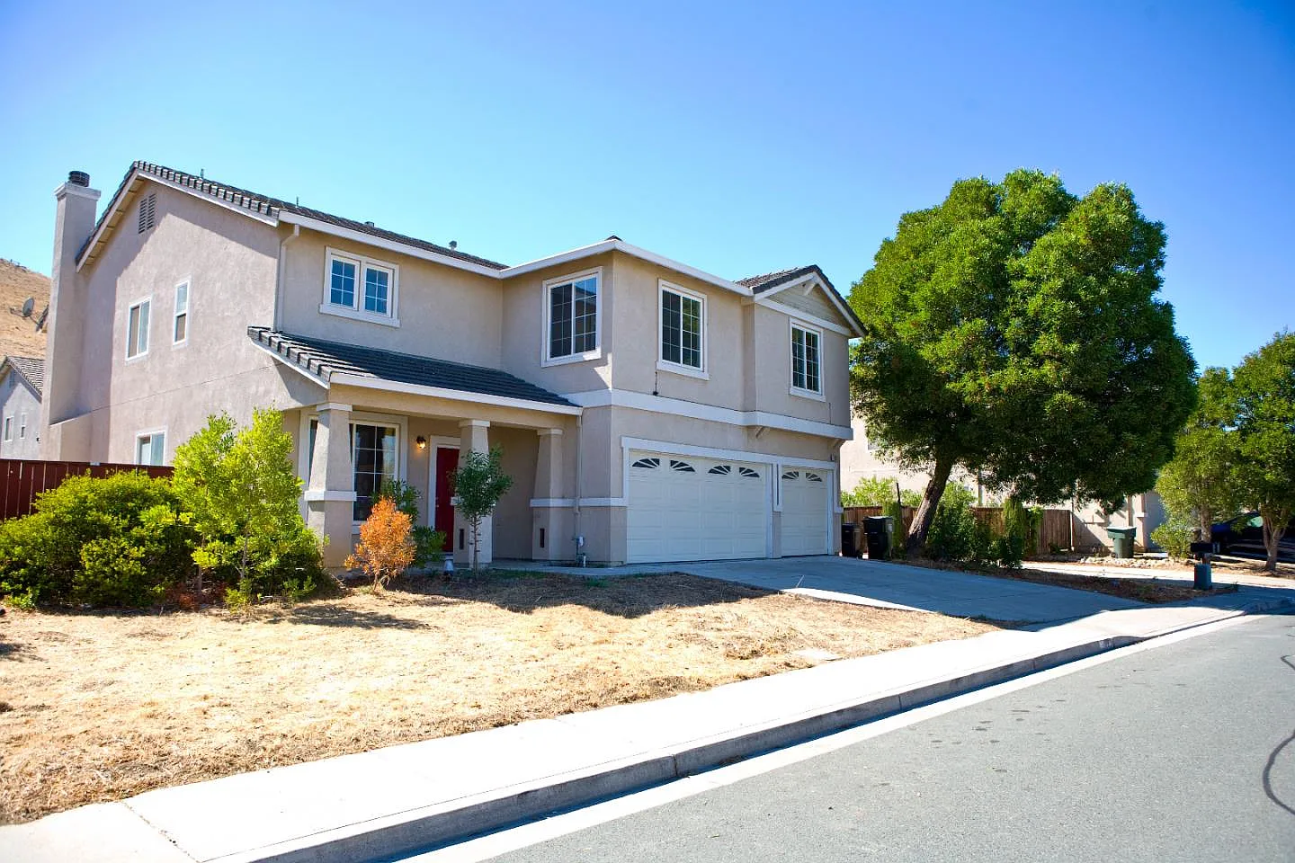 1023 Dawnview Ct photo 1