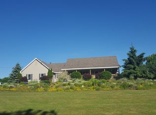 90 Hulett Rd, Granville, NY 12832