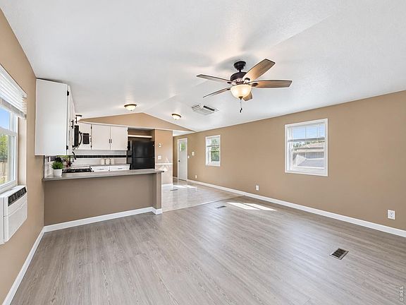 4th image of 1401 9th St #163