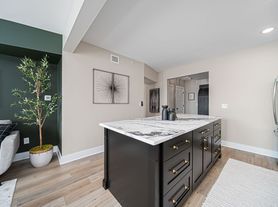 Fully Furnished 1 Bedroom in the heart of Short North!