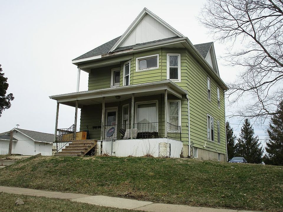 2nd image of 226 Leland Ave