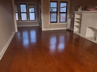 6834 S Paxton Ave #3, Chicago, IL 60649