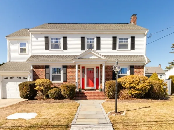 11 Myles Standish Rd, West Roxbury, MA 02132