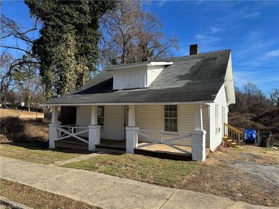 2211 Cleveland Ave, Winston Salem, NC, 27105
