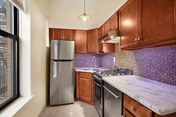 Rented by Compass | media 7
