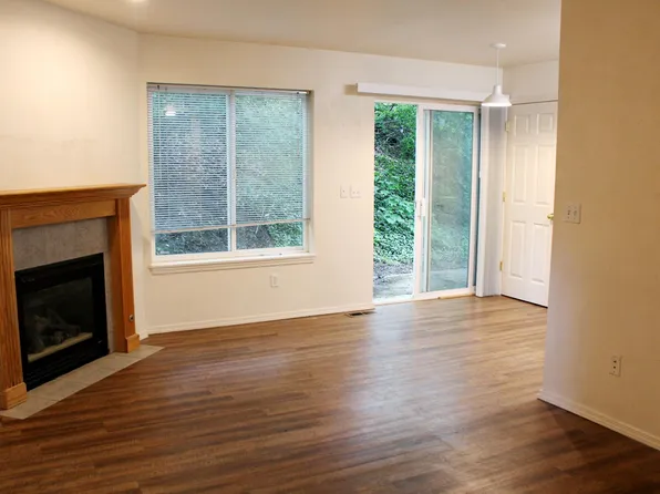 1100 NE B St #A, Pullman, WA 99163