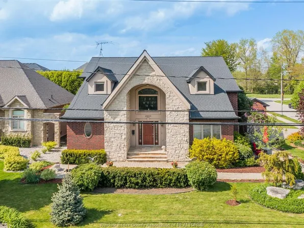 2990 Normandy St, Lasalle, ON N9H 2P2