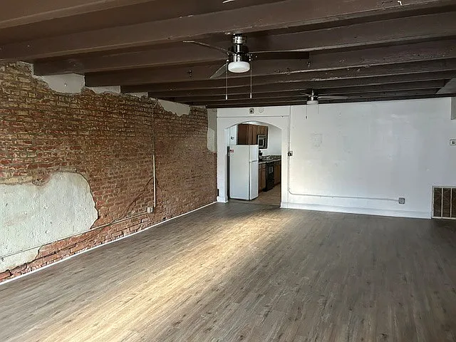 1 bed, 1000 sqft, $1,300 — Photo 4