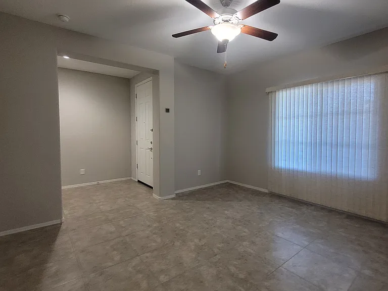 25925 W Tonto Ln — Photo 4