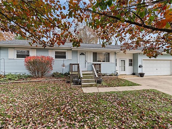 2nd image of 450 Noble Pl NW