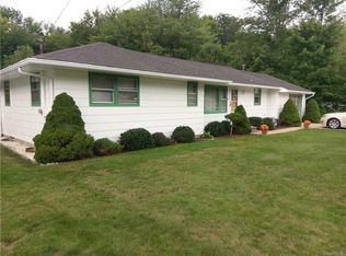 821 Beach Rd, Angola, NY 14006