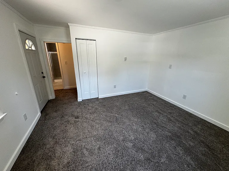 130 S Park St #C — Photo 8