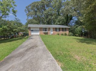 6698 Wolf River Dr, Riverdale, GA 30274