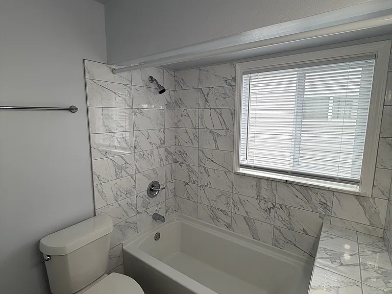 4517 Douglas Rd — Photo 6