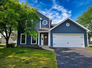 2440 Pebblewood Ct, Aurora, IL 60506