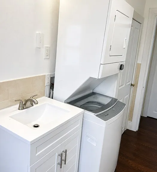 119 W Maple Ave #3 — Photo 6