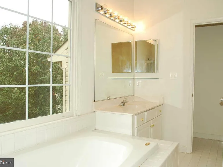 5901 Ewing Pl — Photo 23