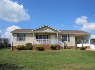 736 McDaniel Rd, Kings Mountain, NC 28086