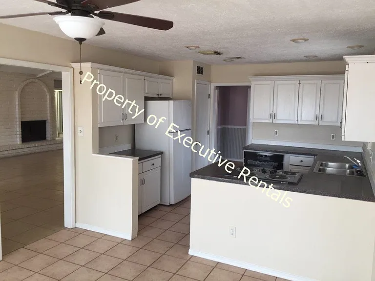 3029 Missouri Ave — Photo 3