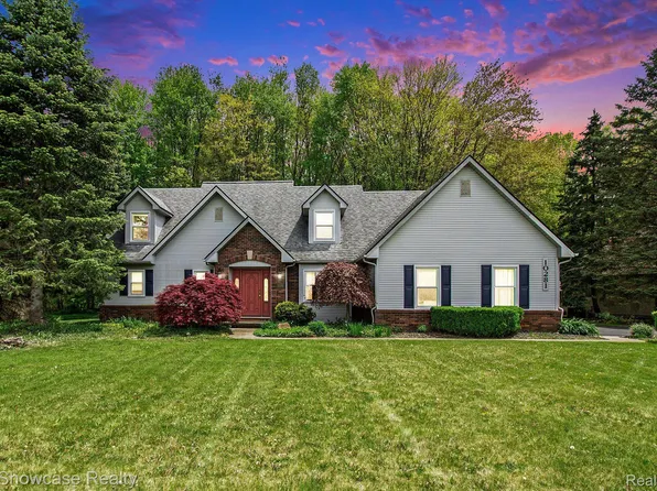 10281 Greenbrier, Brighton, MI 48114
