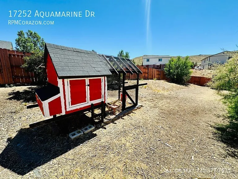 17252 Aquamarine Dr — Photo 23