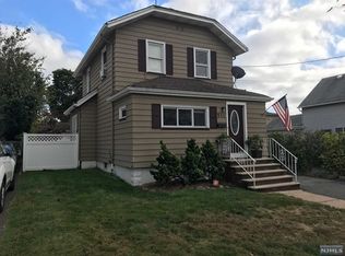 511 Garden St, Carlstadt, NJ 07072
