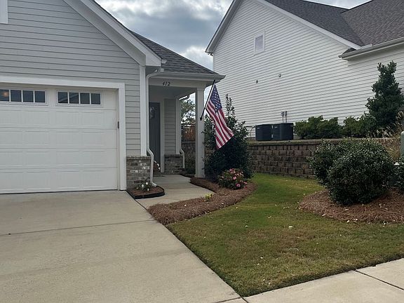 4th image of 412 Live Oak Dr