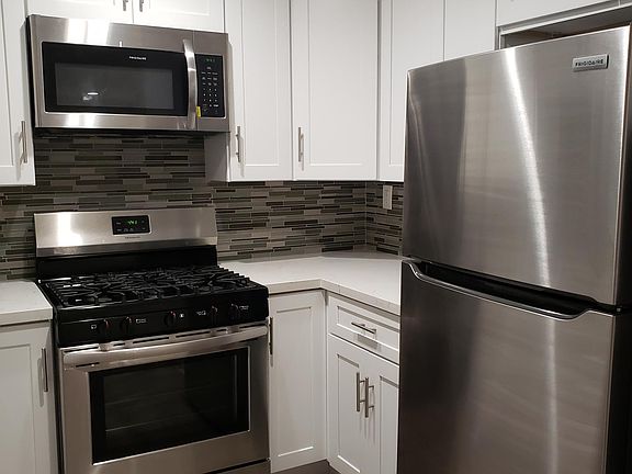 STAINLESS STEEL APPLIANCES