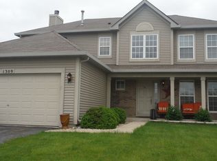 1309 Clifton Dr, Minooka, IL 60447