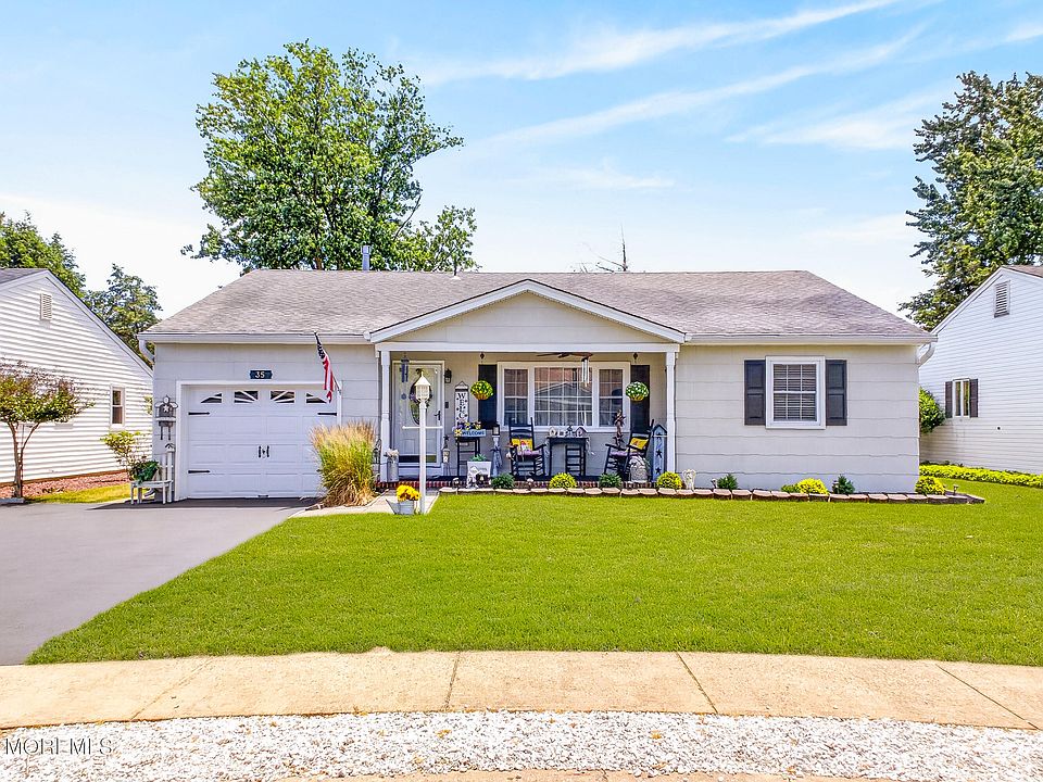 1st image of 35 Whitmore Drive