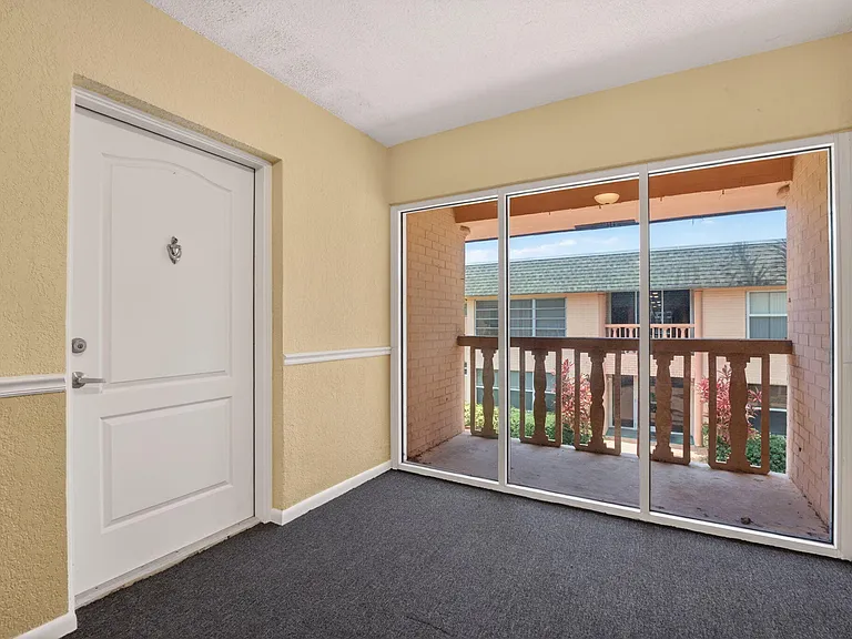 760 SE 2nd Ave #D216 — Photo 4