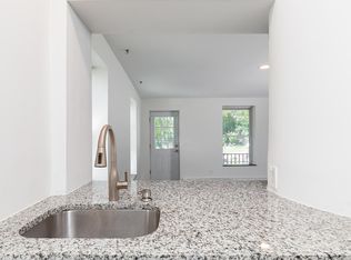 8 S Perry St APT 3, Poughkeepsie, NY 12601