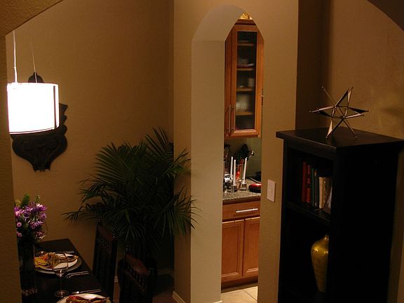 Dining Entry