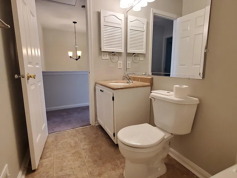 15582 Northgate Dr — Photo 24