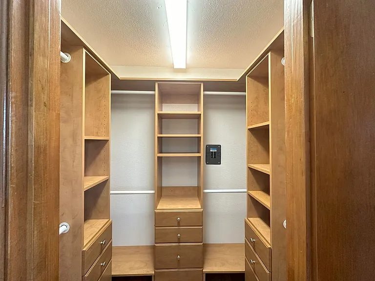 152 Glover Ave #C — Photo 12