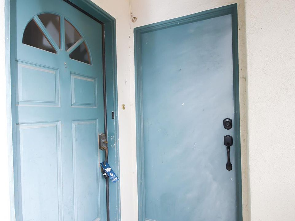 1st image of 520 S Seaward Ave #520