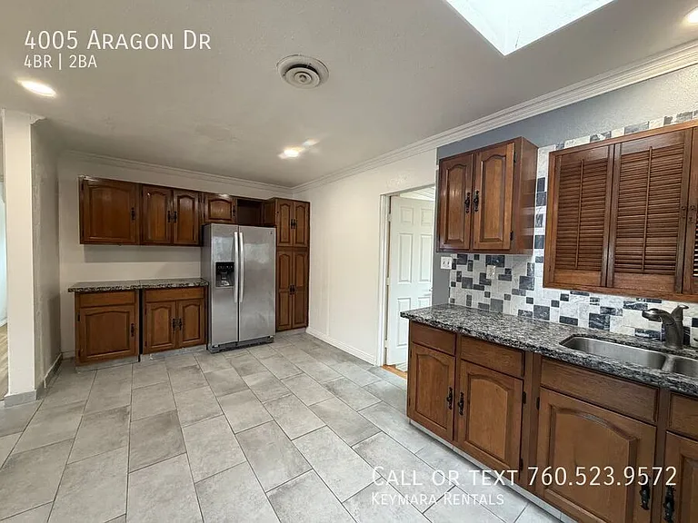 4005 Aragon Dr — Photo 14