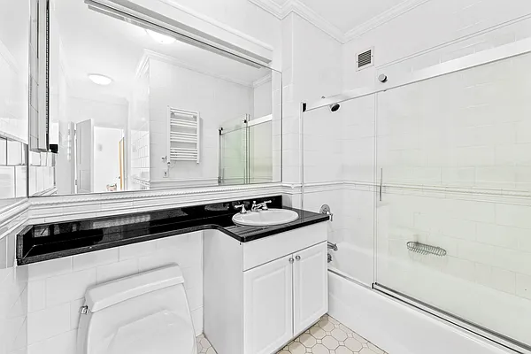 Sold by Compass | media 18