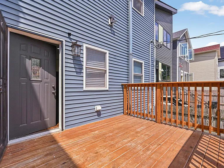 6547 S Langley Ave — Photo 24